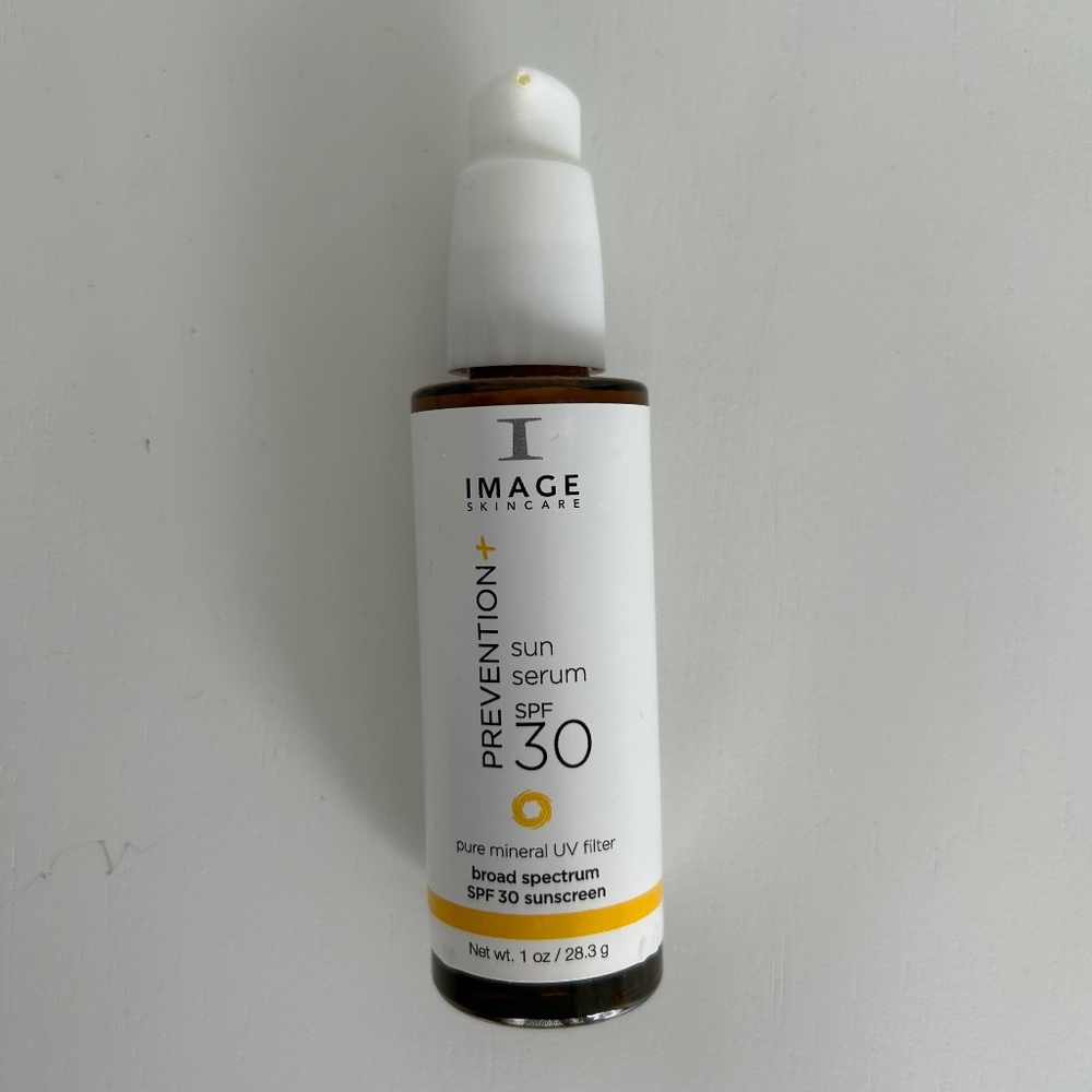 DAILY PREVENTION™ sun serum tinted SPF 30